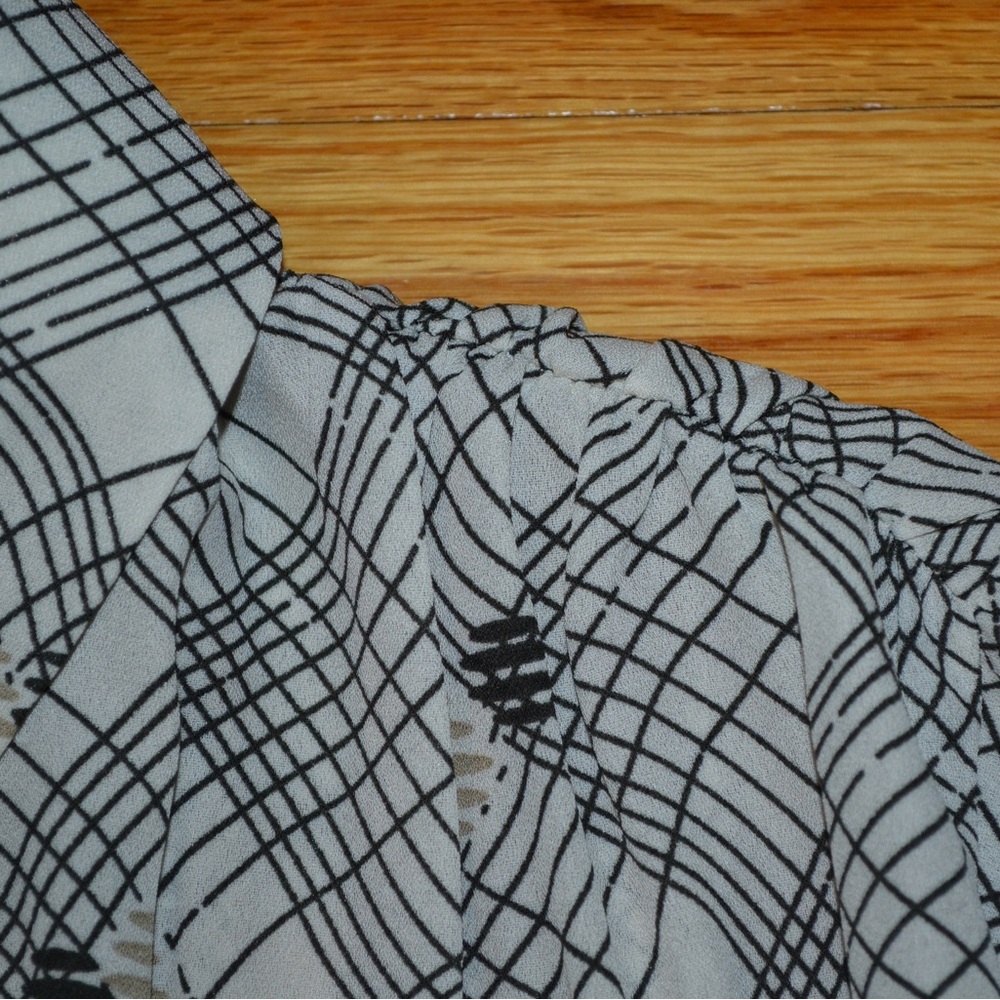 Women’s Max Studio Button Down Blouse, Size Xs - image 4